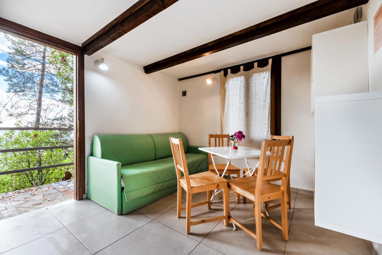 Ippotur Medieval Resort Castelnuovo Magra Εξωτερικό φωτογραφία