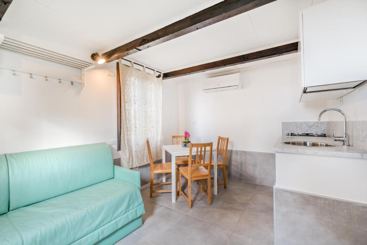 Ippotur Medieval Resort Castelnuovo Magra Εξωτερικό φωτογραφία